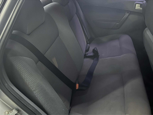 Imagem 9 de 9 de Volkswagen Gol 2006 1.0 Plus Total Flex 4p