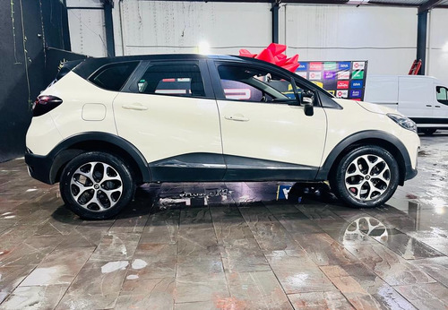 Renault Captur 2.0 Iconic At