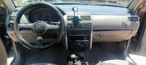 Volkswagen Pointer 1.6 City Mt