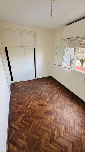 Apartamento Ph Tipo Casa En Venta, 2 Dormitorios, En Jacinto Vera.