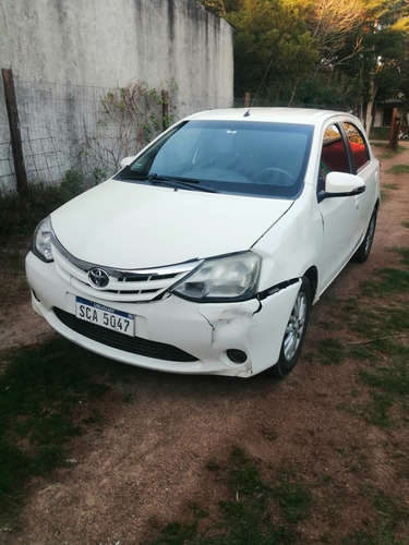 Toyota Etios 1.5 Sedan Xs