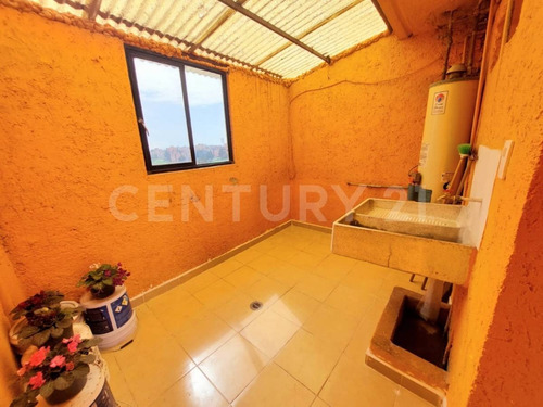 Imagen 17 de 19 de Casa En Venta De 3 Niveles Con Roof Garden, Cerca De Monte Maria