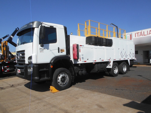 Imagem 2 de 15 de Volkswagen Vw 26280 Comboio 2014