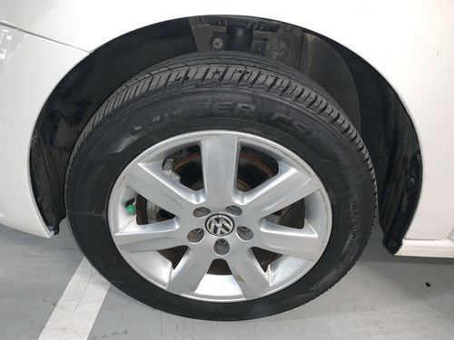 Imagen 14 de 15 de Volkswagen Vento 2014 1.6 Style Mt