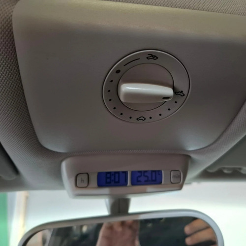 Volkswagen New Beetle 2.0 MI 8V GASOLINA 2P AUTOMÁTICO