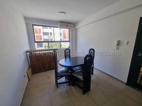 Mc Rentahouse Ofrece En Venta Comodo E Iluminado Apartamento En Tazajal, Ubicado En Piso Bajo, Linda Cocina En Mamposteria, Posee 2 Aires Acondicionados, Excelente Clima De Montaña