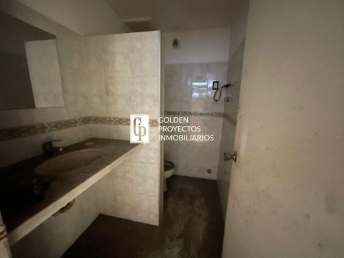 Venta De Edificio Esquina Padrón Unico En Ciudad Vieja