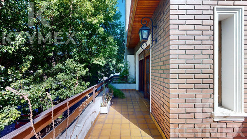 Casa De 3 Dormitorios En Venta En La Plata