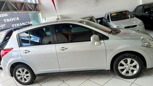 Imagem 3 de 8 de Nissan Tiida 2011 1.8 S Flex 5p