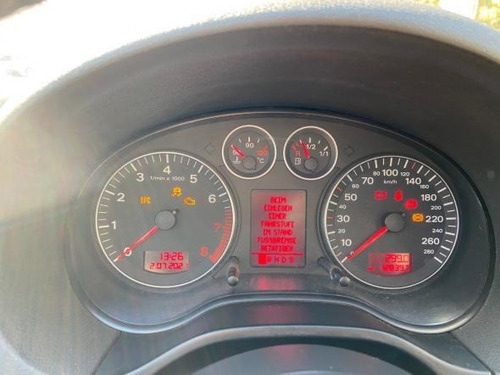 Imagem 9 de 14 de A3 Sportback 2.0 Turbo + Teto Solar