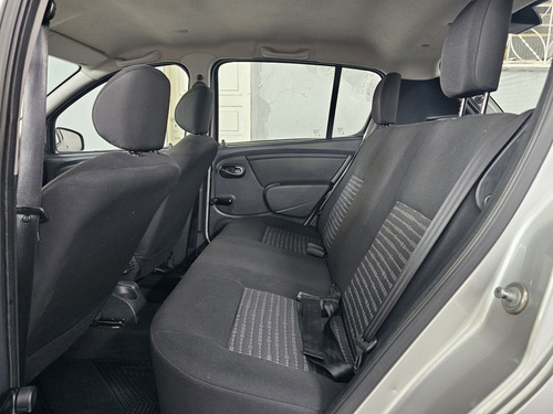 Renault Sandero 1.0 EXPRESSION 16V FLEX 4P MANUAL