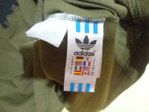 Camiseta Usada Vintage adidas Originals Small Color Verde