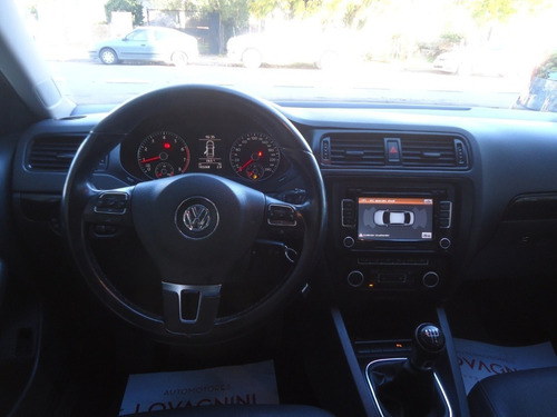 Volkswagen Vento Luxury 2.5 Mt