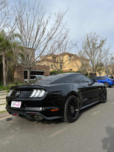 Ford Mustang 5.0 Gt 421cv