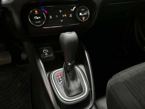 Fiat Cronos 1.3 Drive Cvt