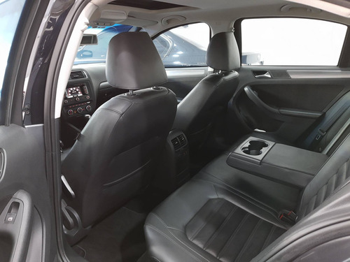 Volkswagen Jetta 2.0 Tsi Highline 211cv Gasolina 4p