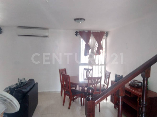 Casa En Venta En Condominio Las Palmas, Tuncingo, Acapulco