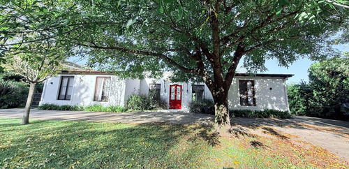 Casa Saint Matthews Pilar Estilo Campo En Una Planta