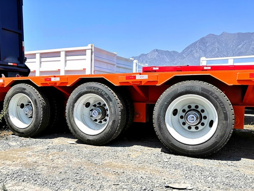 Imagen 4 de 8 de Cama Baja / Plataforma De 2 O 3 Ejes De 40 A 53 Pies