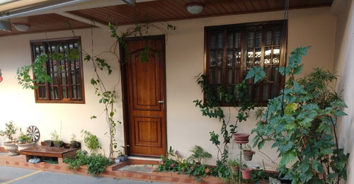 Imagem 3 de 19 de Condomínio Fechado- Duplex 3 Quartos 2 Vagas Cobertas (cobertura Zetaflex ) 1 Suíte 1 Banheiro Social 2 Lavabos Terraço Com Churrasqueira -melhor Do Bairro Direto Proprietário-imóvel Vazio