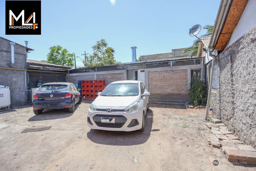 Casa En Venta De 1 Dorm. En Lo Espejo
