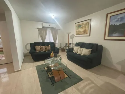 Town House En Yara Yara