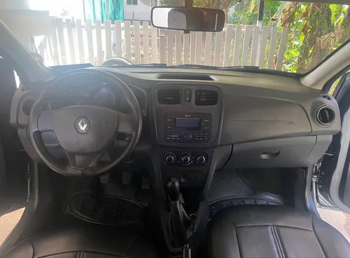 Renault Logan 1.6 Expression
