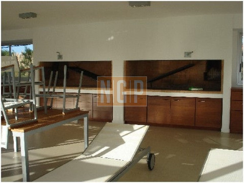 Hermoso Depto De Lujo En La Brava Con Pileta Y Parrillero Propio -ref:9179