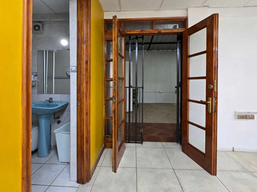 Local Comercial / Oficinas / Bodega, 6 Estac (177326)