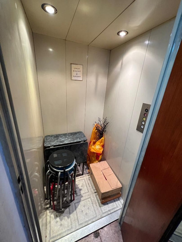 Venta De Departamento Con Galpon En Pompeya