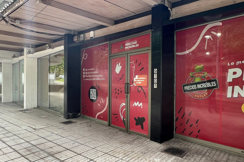 Local Frente A Av Las Condes , Esquina Padre Hurtado Norte