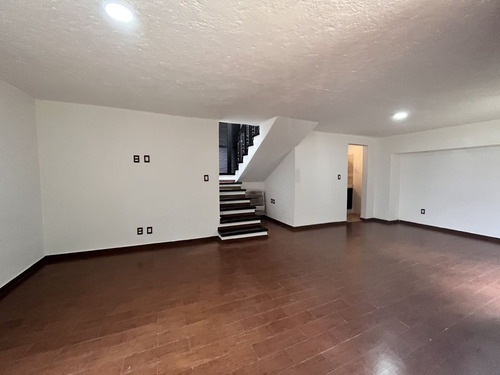 Casa En Venta, Naucalpan, Ciudad. Satélite A 15 Minutos Del Toreo.