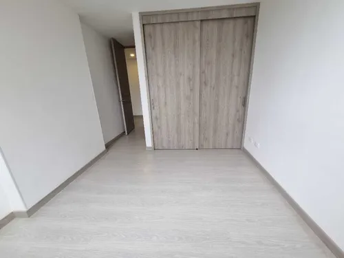 Apartamento Loma De Los Mesa 3 Alcobas, Biblioteca, Balcon Y Terraza