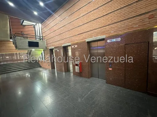 Local En Venta La Castellana Abm
