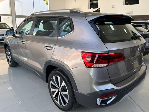Imagen 5 de 25 de Nueva Volkswagen Taos Highline 0km 1.4 Tsi 150cv Aut Gs