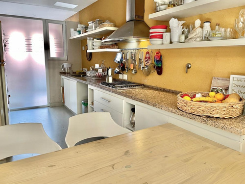 Imagen 11 de 30 de Oportunidad!! Moderna Y Encantadora Casa En Punta Chica