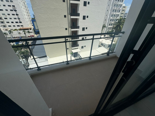 Alquilo Y Vendo Apartamento Con Area Social De 2 Habitaciones En Naco