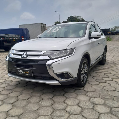 Mitsubishi Outlander 2.2 D