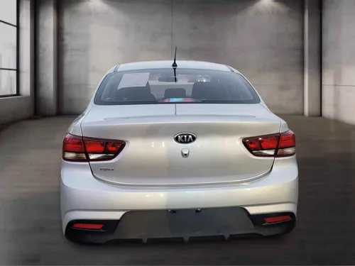 Kia Rio 4p EX L4/1.6 Aut Pack Aut