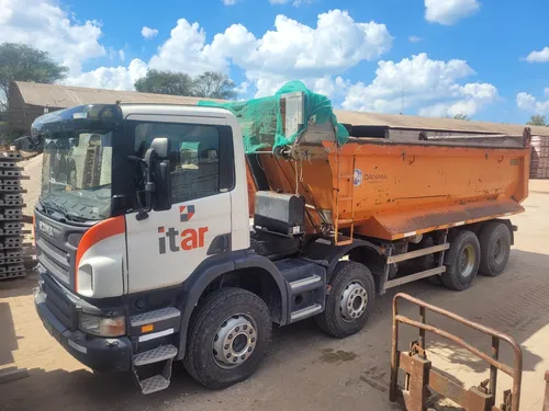 Scania P380 8x4 Volcador Caja 20m3 Chapa Hardox Trabajando