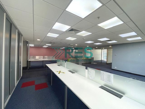 Cómoda Oficina, Privados Y Open Space, Edificio Categoría A