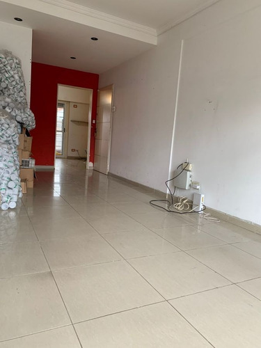 Imagen 2 de 17 de Departamento En Venta 3 Ambientes En Liniers
