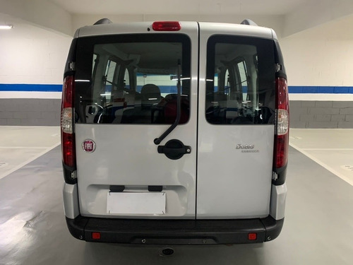 Imagem 6 de 13 de Fiat Doblo Essence Ano 2014 1.8 6 Lugares