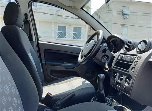 Ford Fiesta 1.6 8v Flex 4p Manual