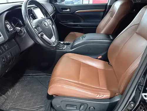 Toyota Highlander 3.5 Limited Panoramic Roof At