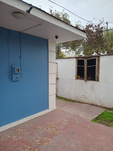 Sólida Casa En Comuna De El Bosque A Metros De Gran Avenida