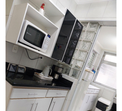 Confortável, Iluminado E Excelente Apartamento Na Praia De Pitangueiras, No Guarujá, 50 Metros Do Mar.