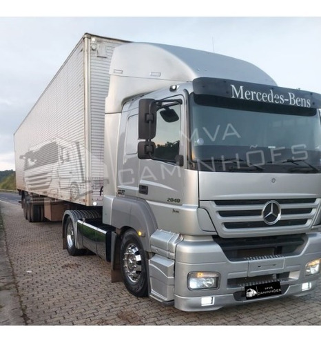 Imagem 2 de 7 de Caminhão Mercedes 2040 - 4x2 T