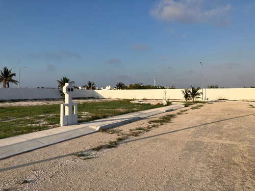 Terreno En Venta En Chelem, Privada Puerto Lindo, Progreso, Yucatán