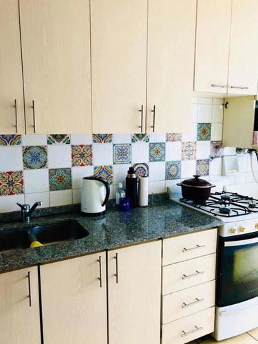 3 Ambientes En Gran Zona Con Balcon Aterrazado